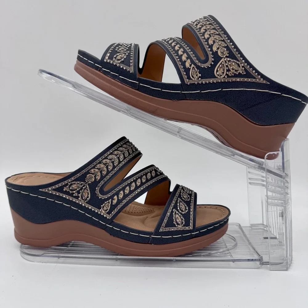 Extreme Comfort Womens Navy Blue Embroidered Wedge Slide Sandals Size 6 EU 36‎